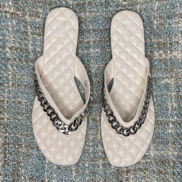 FARYL by Farylrobin Gianna Chain Sandals in Crème (Size 14) - Picture 5 of 7